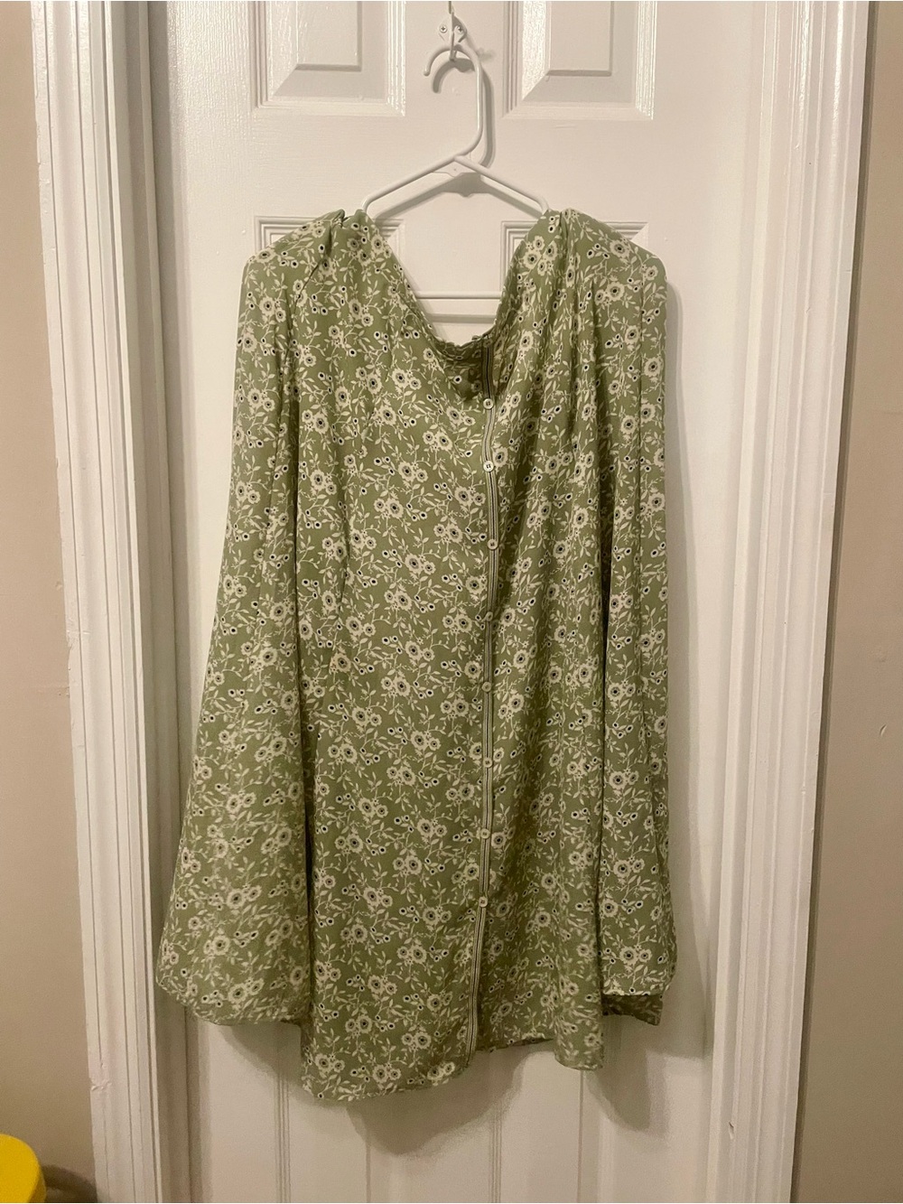 Max Studio Light Green Floral Cape Jacket